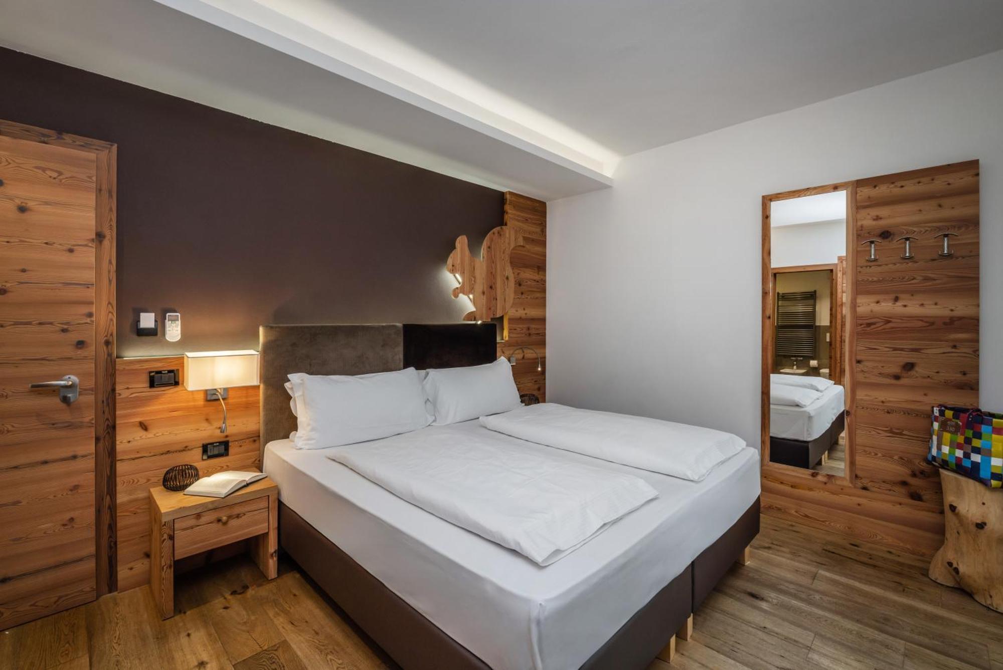 Hotel Ravelli Luxury Spa Mezzana  Exteriér fotografie