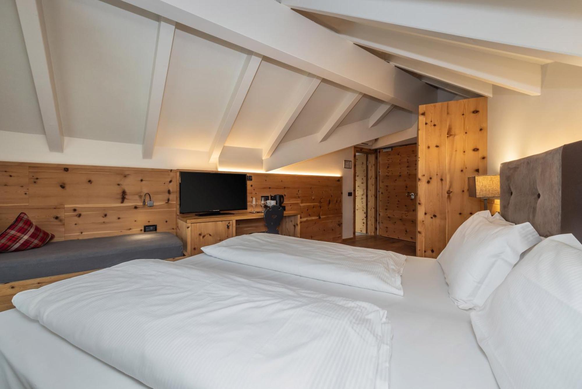 Hotel Ravelli Luxury Spa Mezzana  Exteriér fotografie