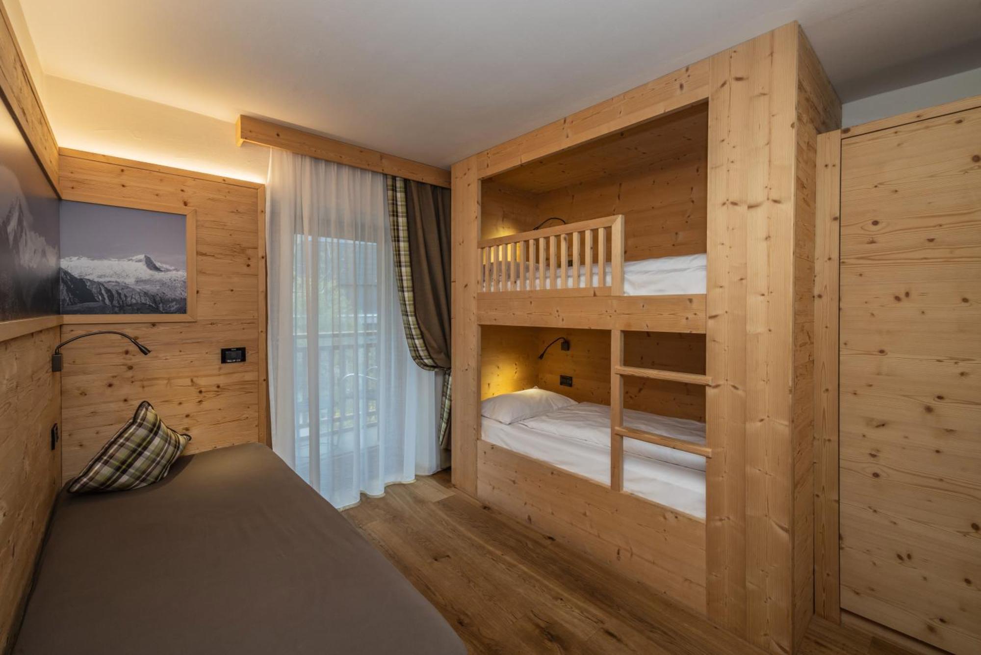 Hotel Ravelli Luxury Spa Mezzana  Exteriér fotografie