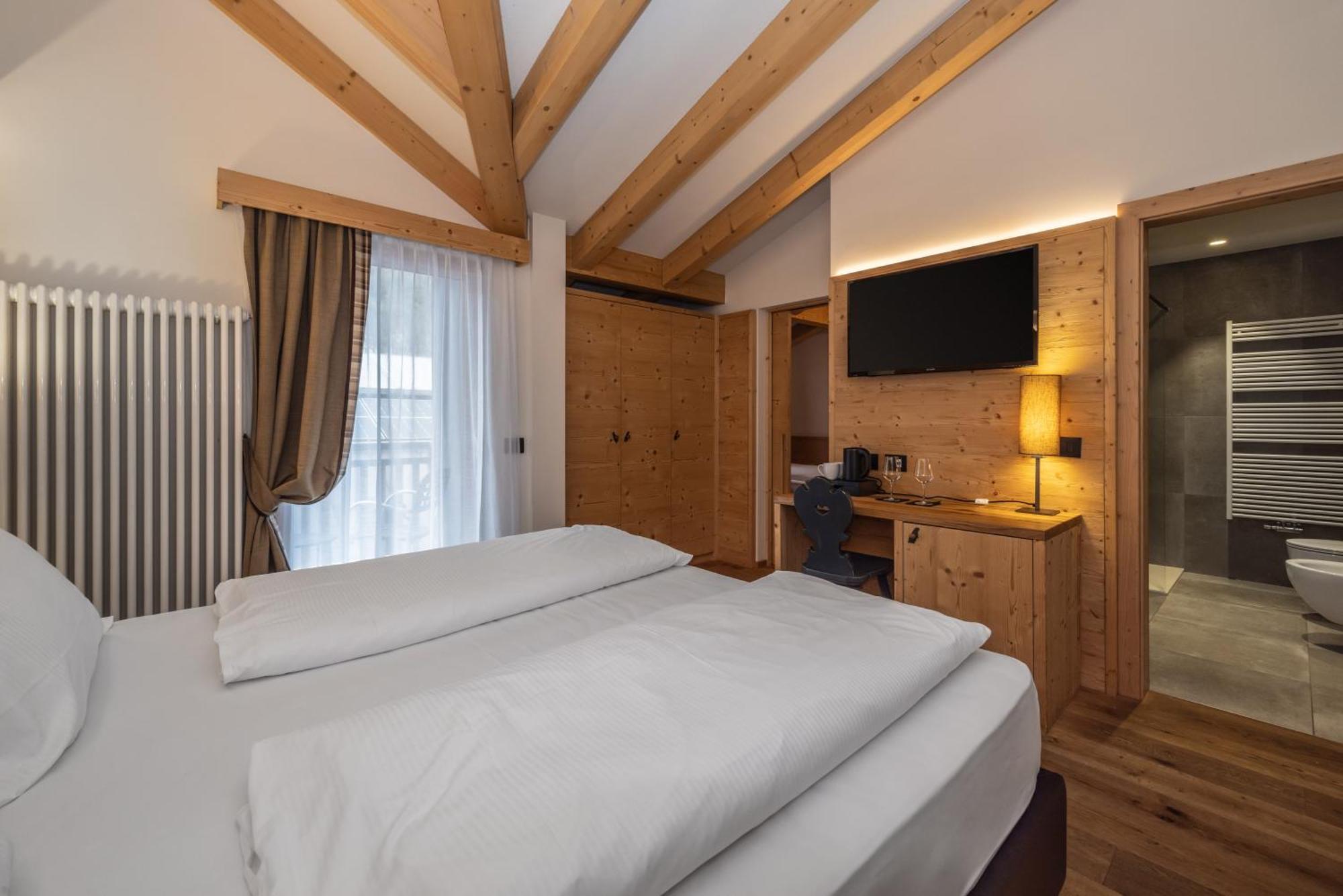 Hotel Ravelli Luxury Spa Mezzana  Exteriér fotografie