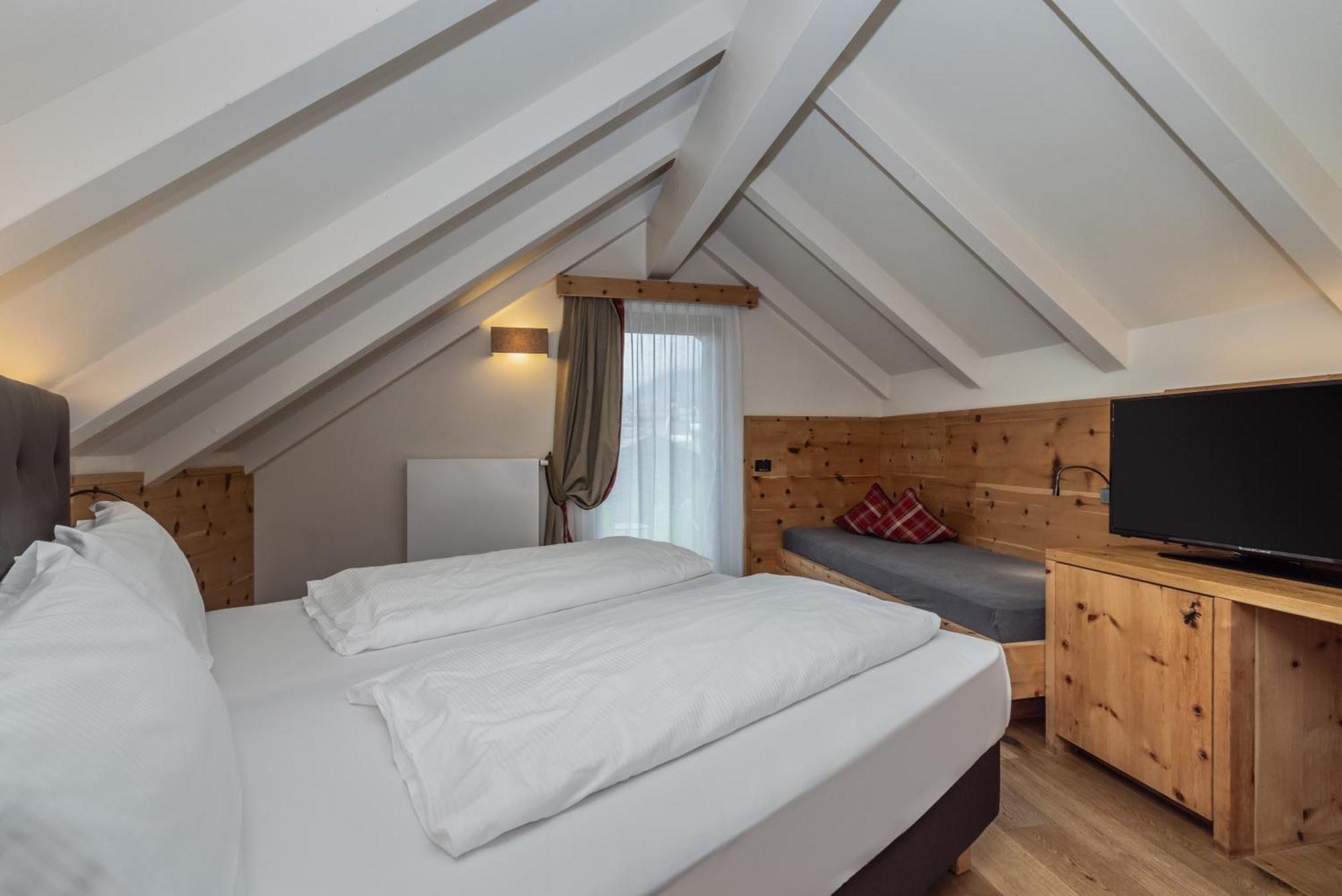 Hotel Ravelli Luxury Spa Mezzana  Exteriér fotografie