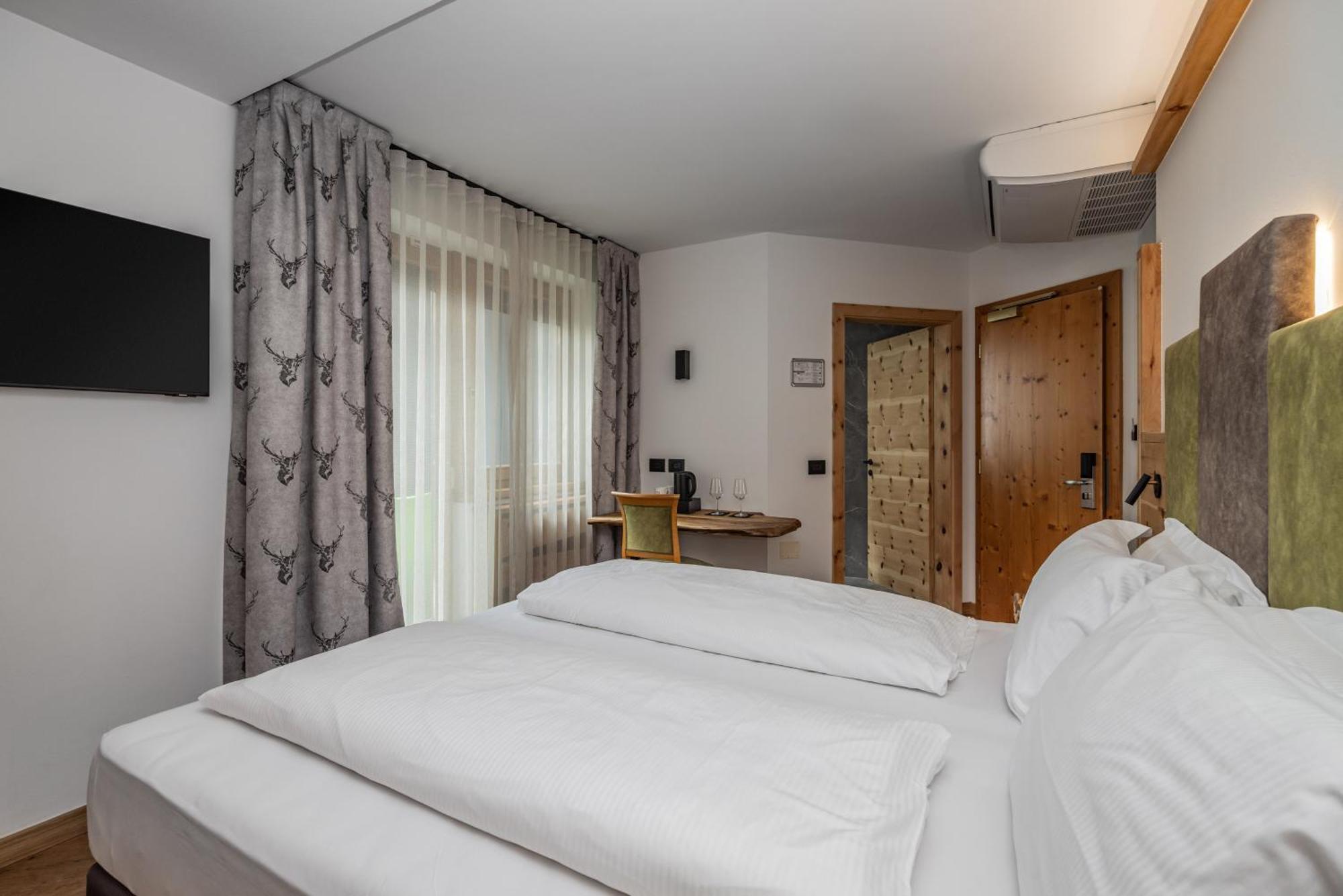 Hotel Ravelli Luxury Spa Mezzana  Exteriér fotografie