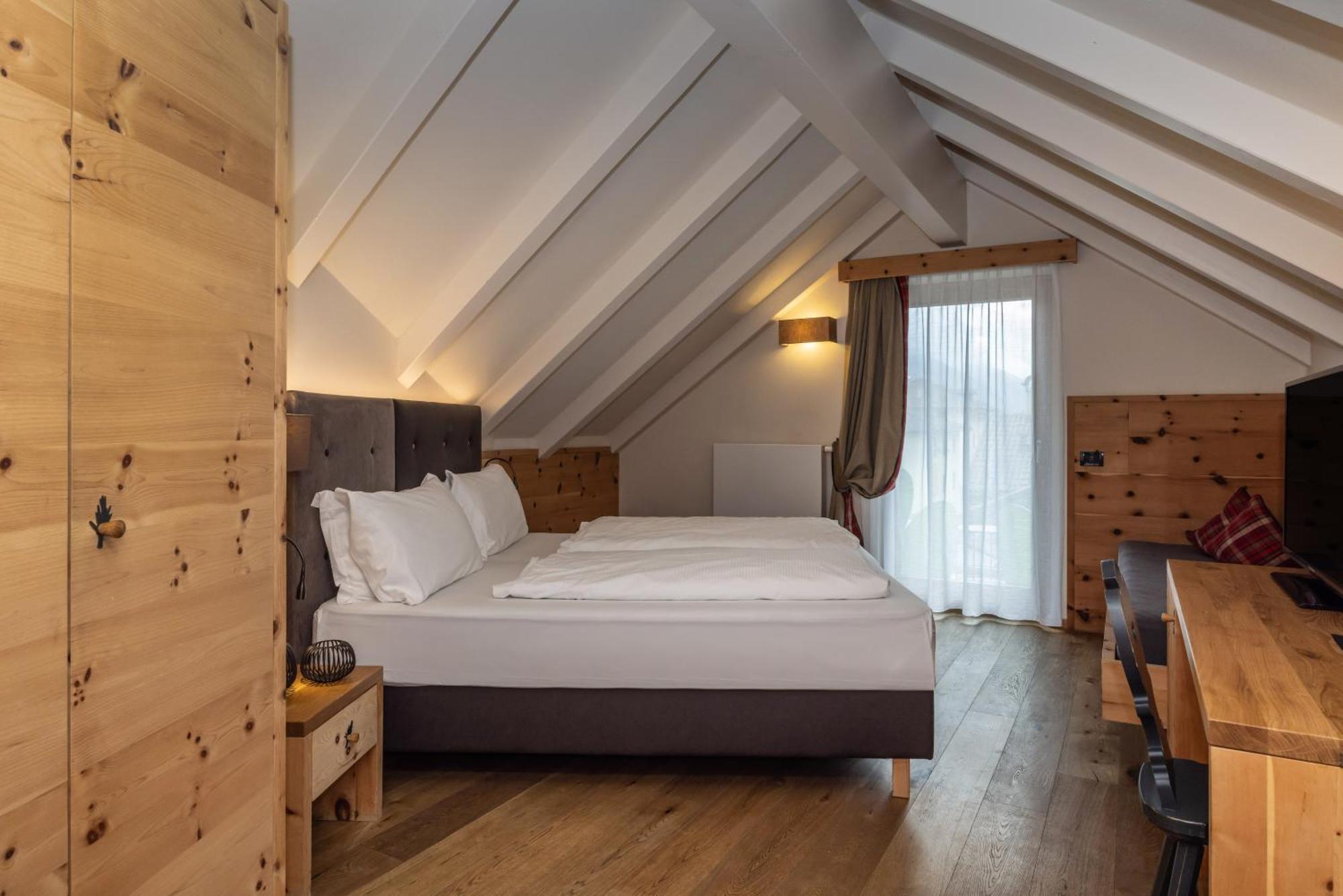 Hotel Ravelli Luxury Spa Mezzana  Exteriér fotografie