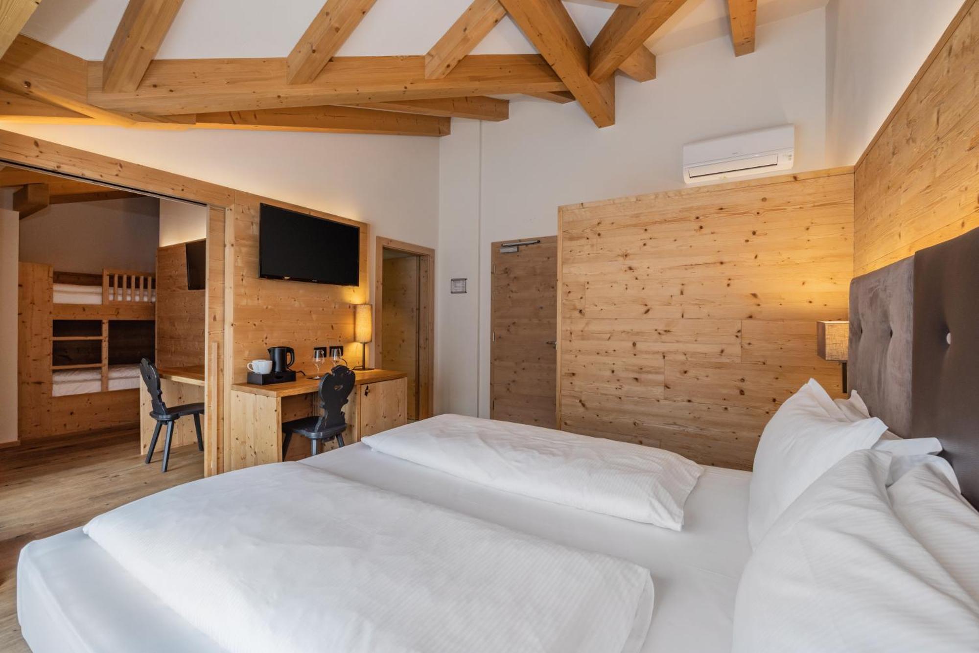 Hotel Ravelli Luxury Spa Mezzana  Exteriér fotografie